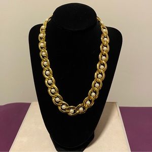 Gold and Pearl necklace